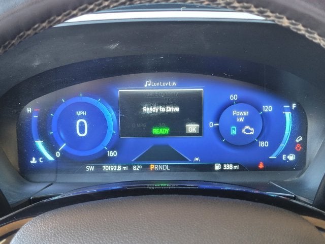 2022 Ford Escape Hybrid Titanium
