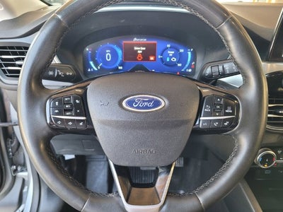 2022 Ford Escape Hybrid Titanium