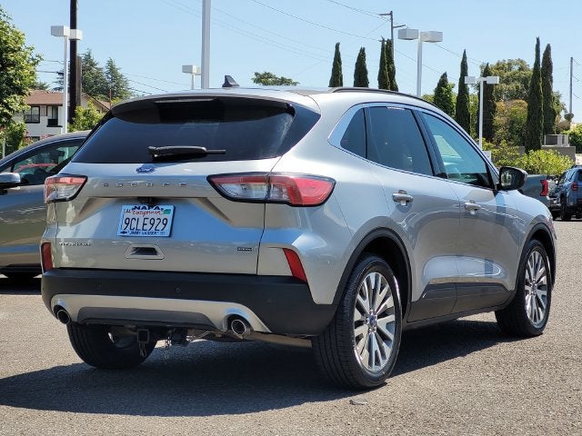 2022 Ford Escape Hybrid Titanium