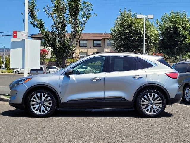 2022 Ford Escape Hybrid Titanium