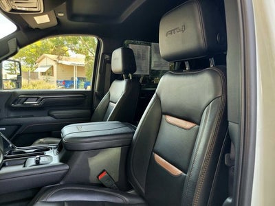 2025 GMC Sierra 2500HD AT4