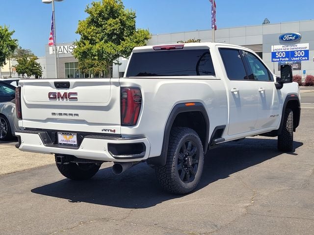 2025 GMC Sierra 2500HD AT4