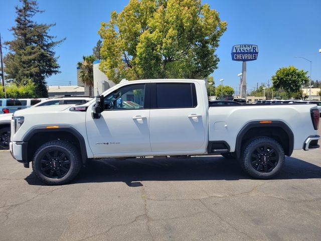 2025 GMC Sierra 2500HD AT4