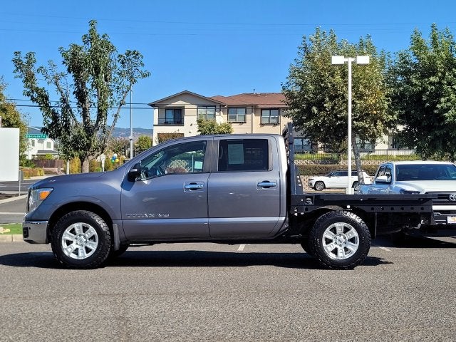 2018 Nissan Titan SV