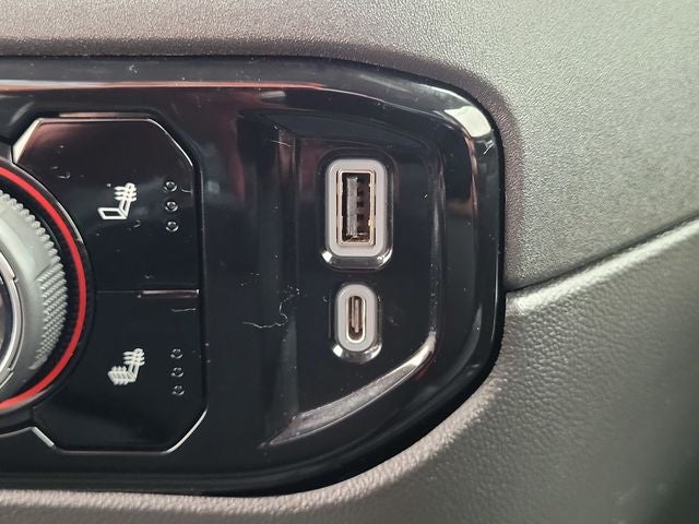 2022 Chevrolet Silverado 1500 LT - Photo 15