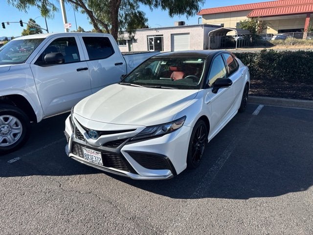 2021 Toyota Camry Hybrid XSE