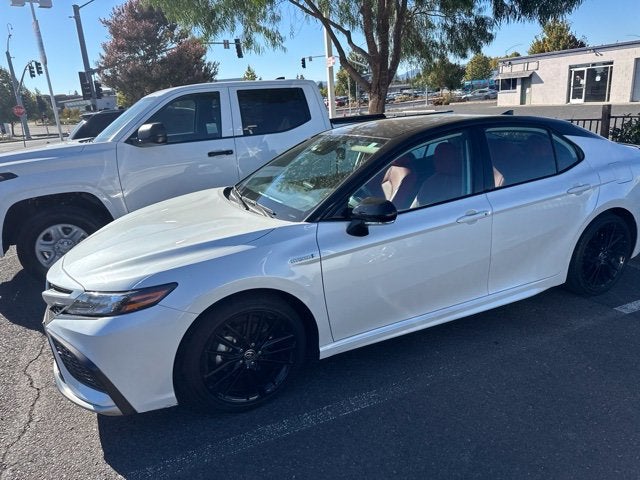 2021 Toyota Camry Hybrid XSE
