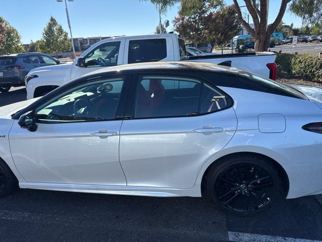 2021 Toyota Camry Hybrid XSE