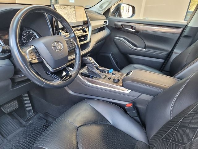 2021 Toyota Highlander Platinum