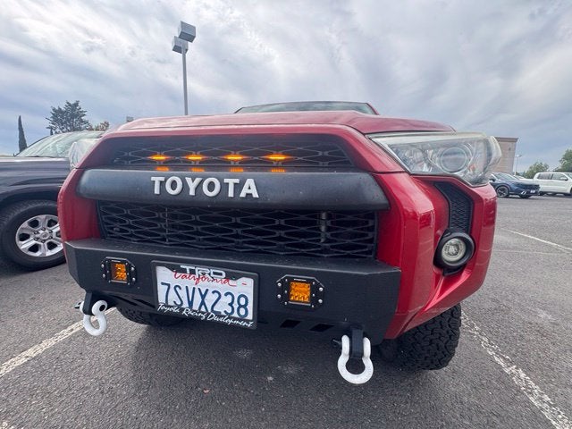 2016 Toyota 4Runner SR5 Premium w/ Third Row Seating