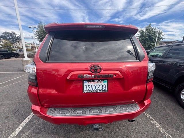 2016 Toyota 4Runner SR5 Premium w/ Third Row Seating