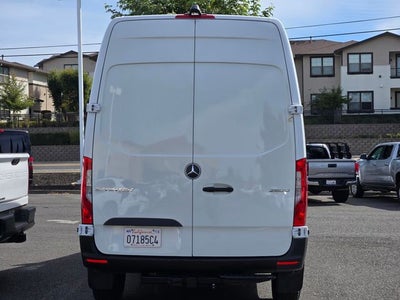 2025 Mercedes-Benz Sprinter 2500 Cargo 144 WB