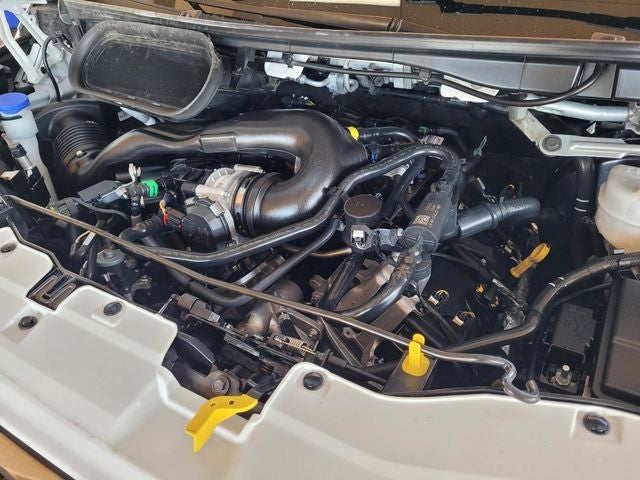 2025 Ford Transit-350 XLT w/ 15 passenger seating