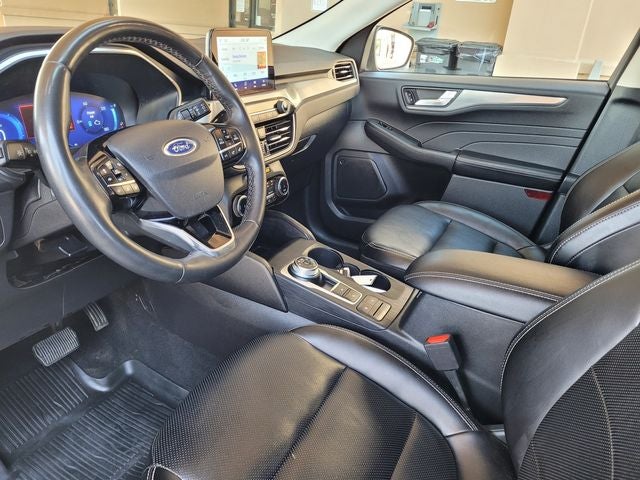 2022 Ford Escape Hybrid Titanium