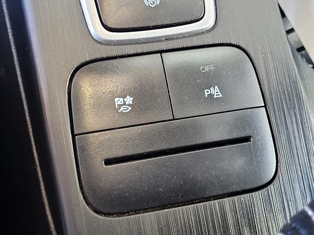 2022 Ford Escape Hybrid Titanium