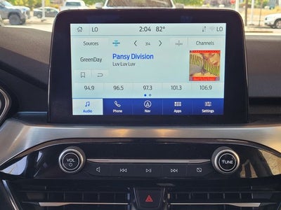 2022 Ford Escape Hybrid Titanium