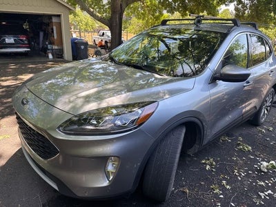 2022 Ford Escape Hybrid Titanium