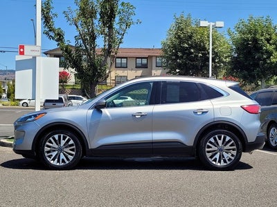 2022 Ford Escape Hybrid Titanium