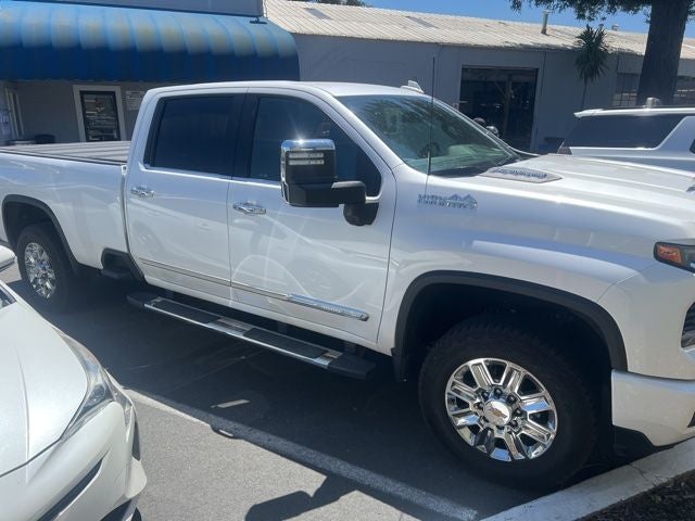 2024 Chevrolet Silverado HD High Country 4WD Crew Cab Long Box SRW's photo