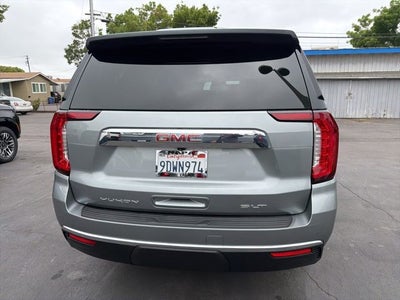 2023 GMC Yukon SLT w/ Captain Chairs