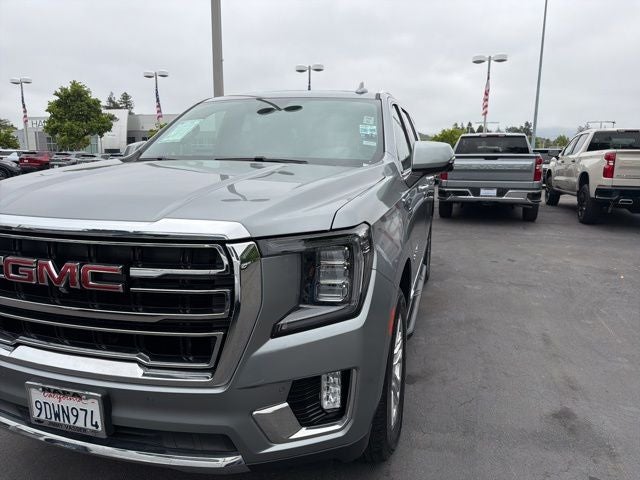 2023 GMC Yukon SLT w/ Captain Chairs