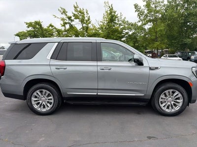 2023 GMC Yukon SLT w/ Captain Chairs