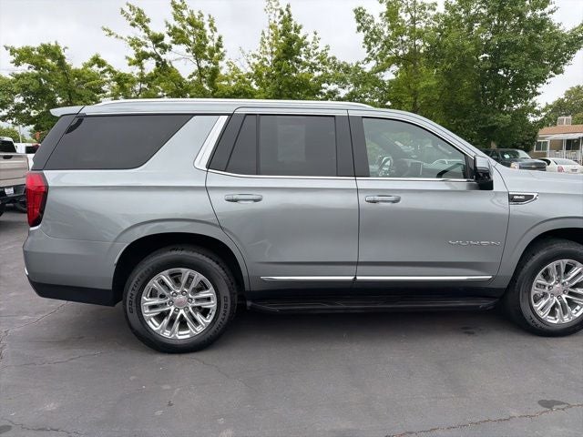 2023 GMC Yukon SLT w/ Captain Chairs