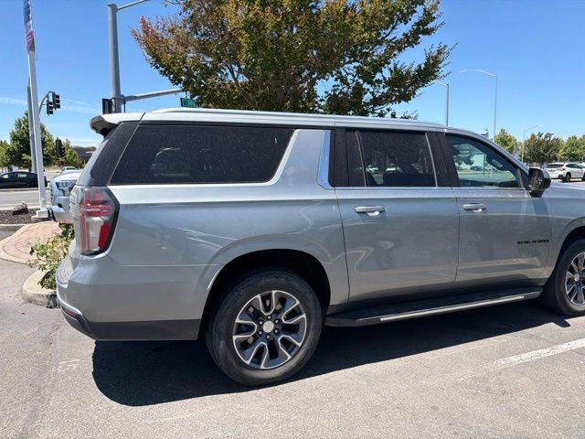 2024 Chevrolet Suburban LS
