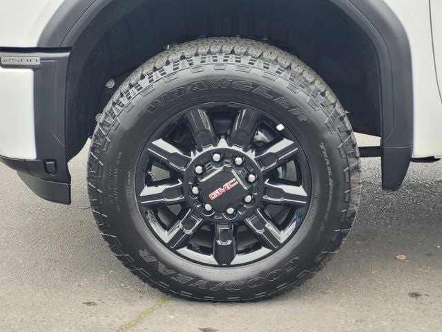 2025 GMC Sierra 2500HD AT4