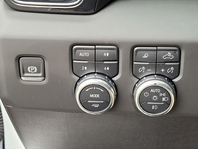 2025 GMC Sierra 2500HD AT4