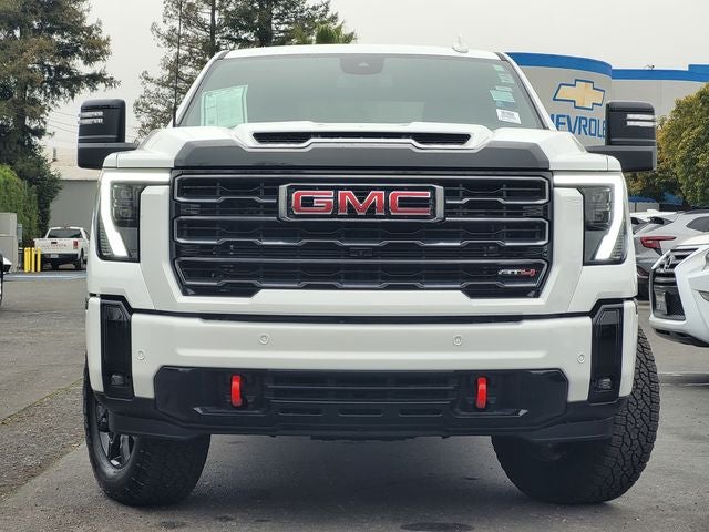 2025 GMC Sierra 2500HD AT4