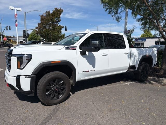2025 GMC Sierra 2500HD AT4