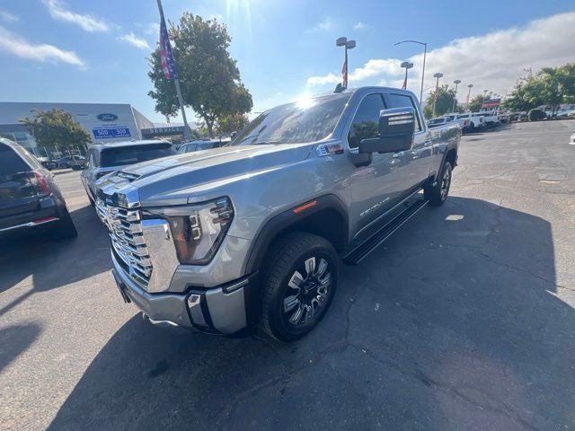 2025 GMC Sierra 2500HD Denali