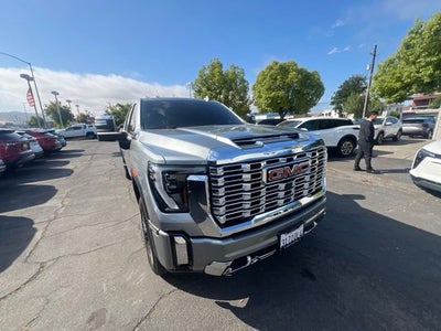 2025 GMC Sierra 2500HD Denali