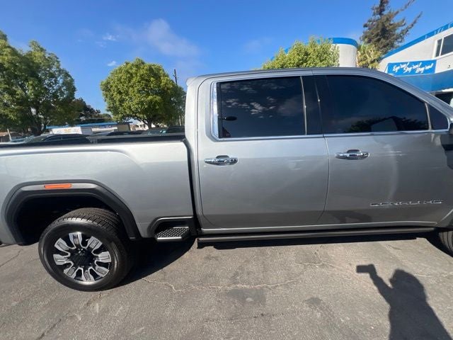 2025 GMC Sierra 2500HD Denali