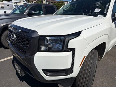 2025 Nissan Frontier SV
