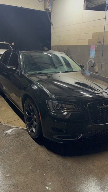 2019 Chrysler 300 Touring