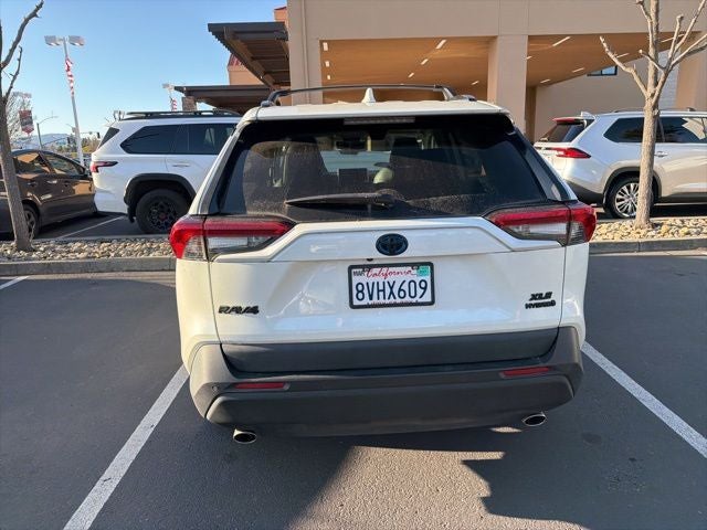 2021 Toyota RAV4 Hybrid XLE Premium