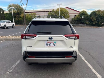 2022 Toyota RAV4 Hybrid SE
