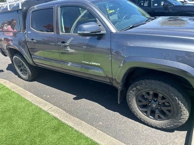 2022 Toyota Tacoma SR5 V6