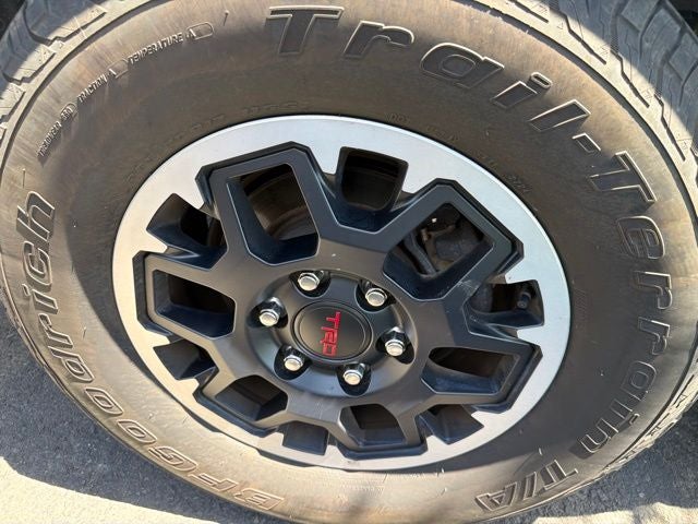 2024 Toyota Tacoma TRD Off-Road
