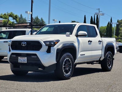 2025 Toyota Tacoma Hybrid TRD Off Road