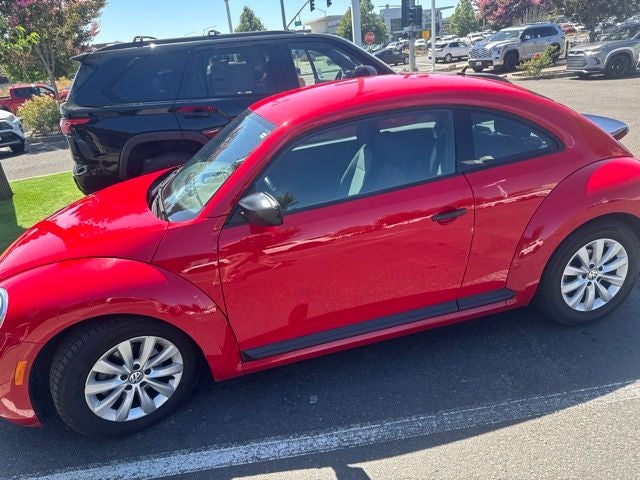 2018 Volkswagen Beetle 2.0T S