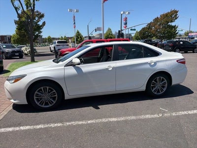2017 Toyota Camry SE