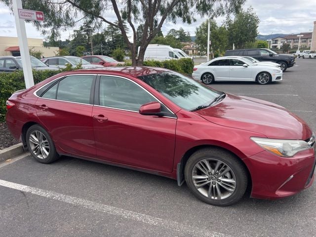 2015 Toyota Camry SE