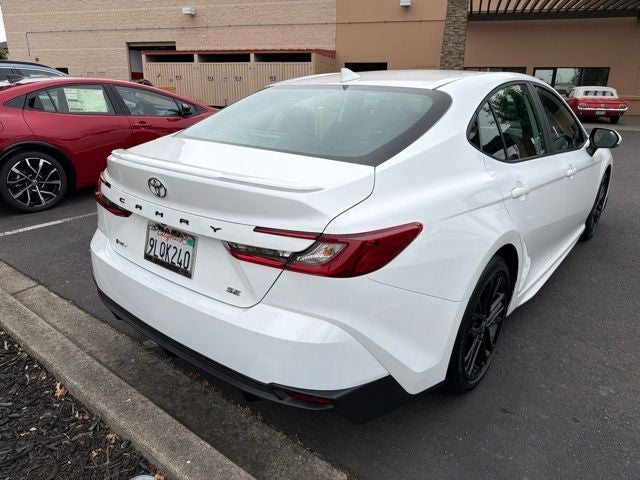 2025 Toyota Camry SE