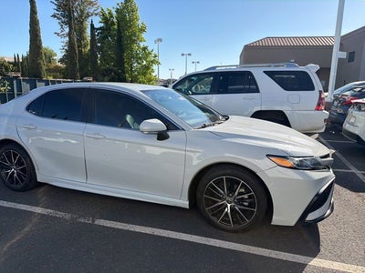 2022 Toyota Camry SE