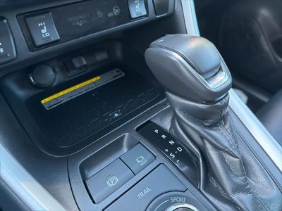 2021 Toyota RAV4 Hybrid XLE Premium