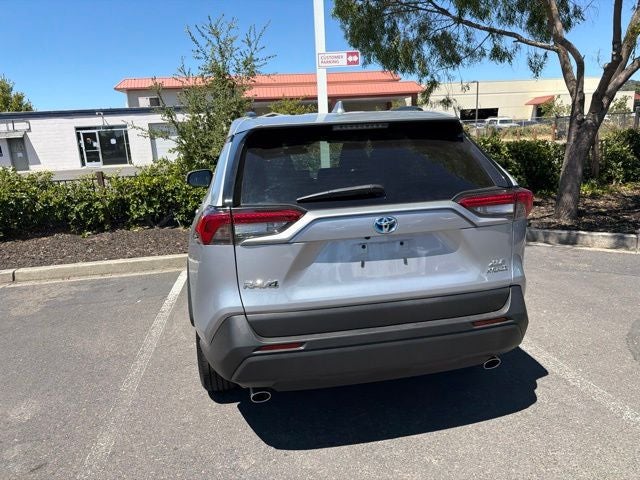 2022 Toyota RAV4 Hybrid XLE Premium