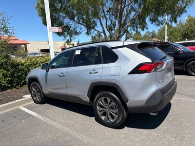 2022 Toyota RAV4 Hybrid XLE Premium